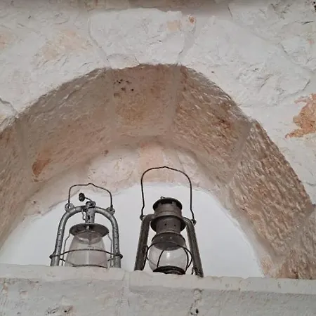 Trullo Beatrice 7 منزل ريفي تْشيستيرنِنو