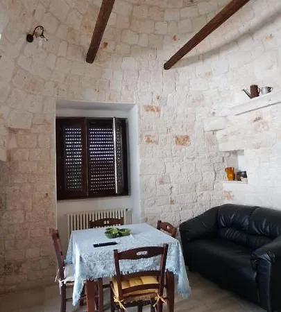منزل ريفي Trullo Beatrice 7 *